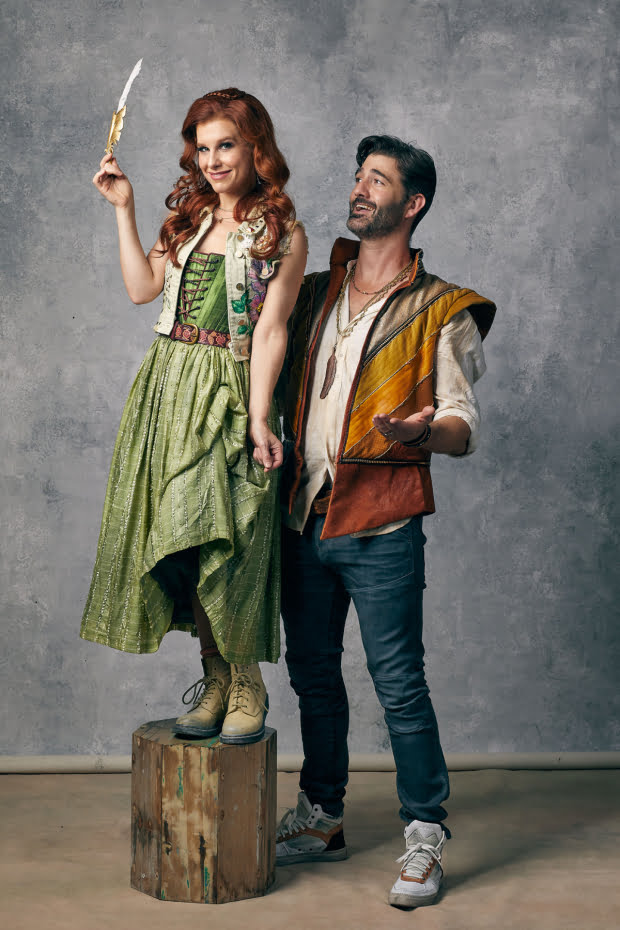 Cassidy Janson as Anne 
 Hathaway  and Oliver-Tompsett as Shakespeare